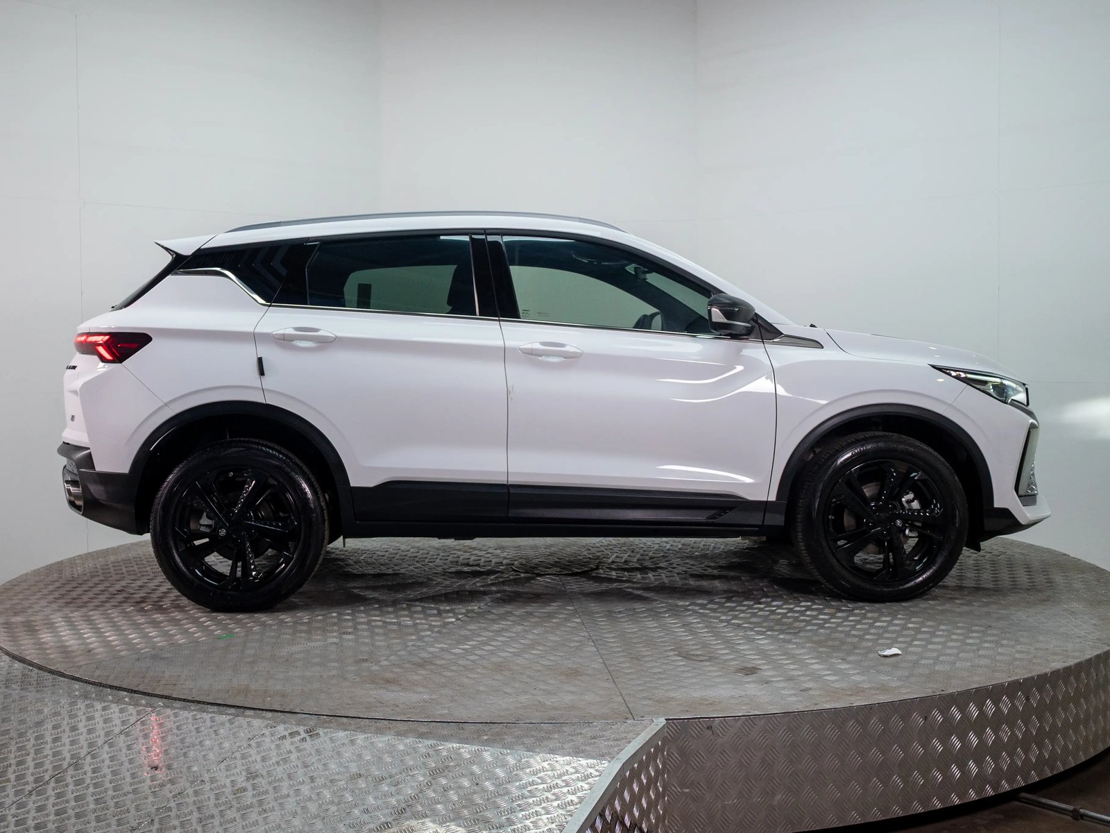 GEELY COOLRAY 2026 - Imagen 3 de 17