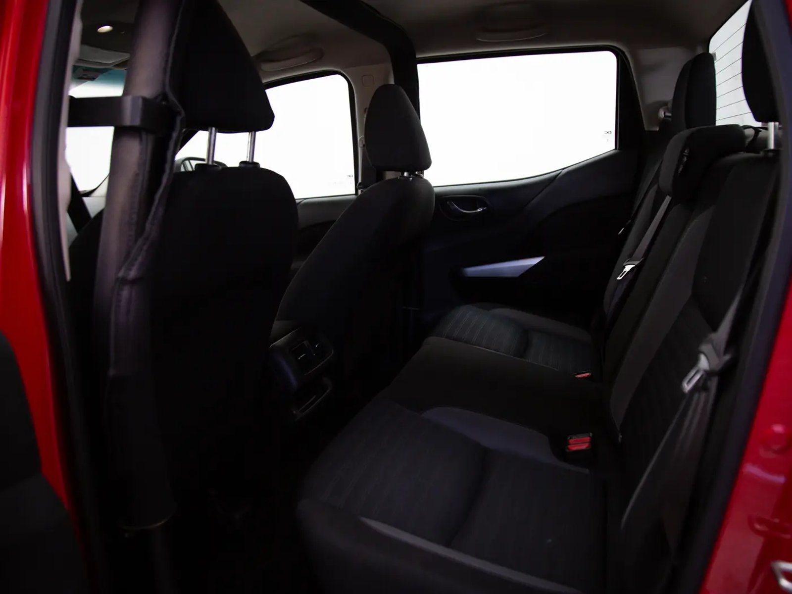 NISSAN NAVARA 2024 - Imagen 14 de 18