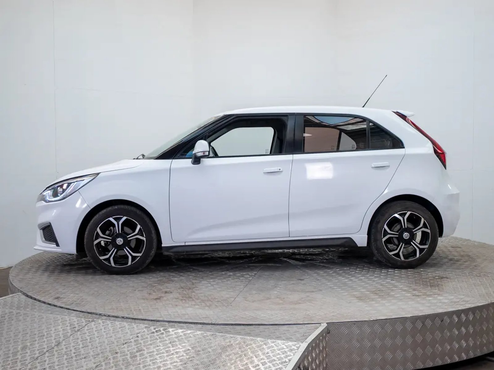 MG 3 2022 - Foto 5 de 20