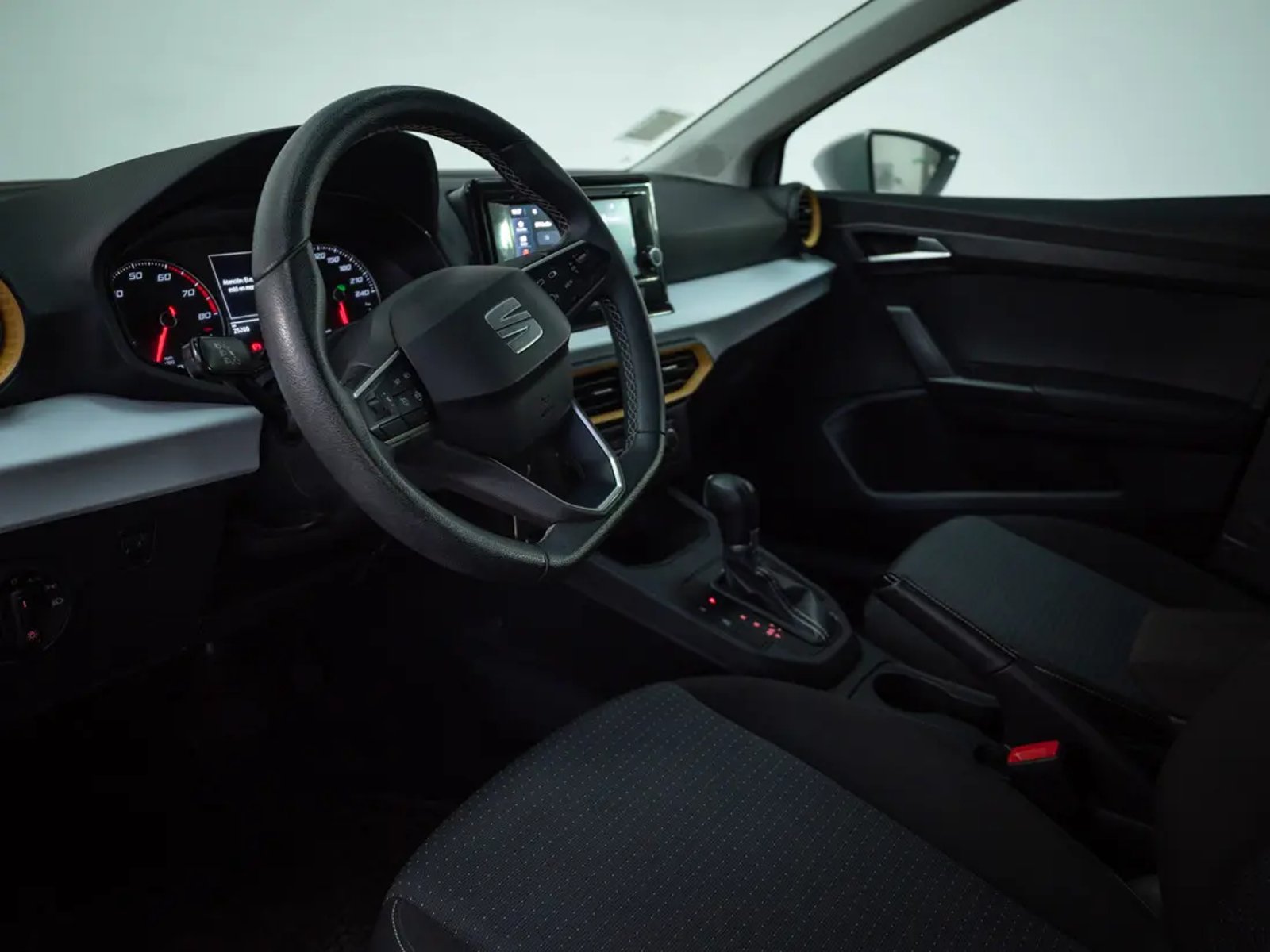 SEAT IBIZA 2023 - Imagen 14 de 19