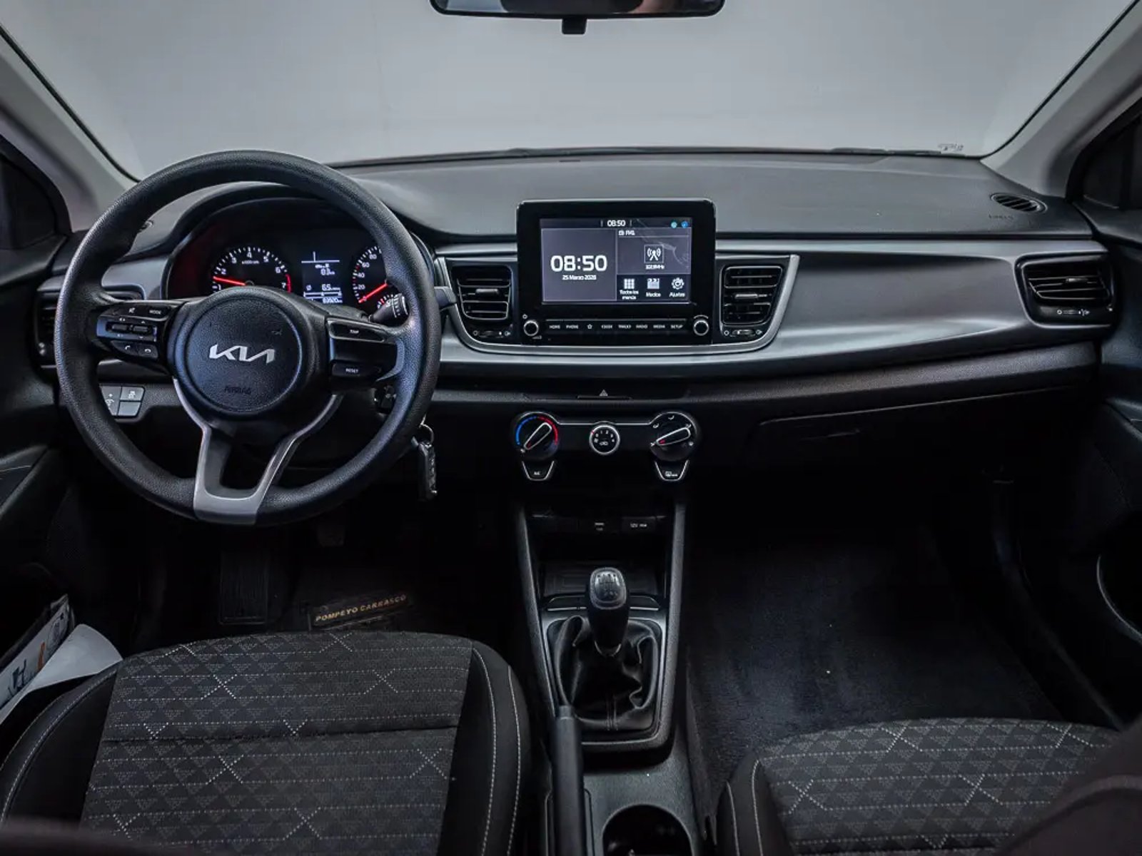 KIA RIO 5 2023 - Imagen 11 de 16