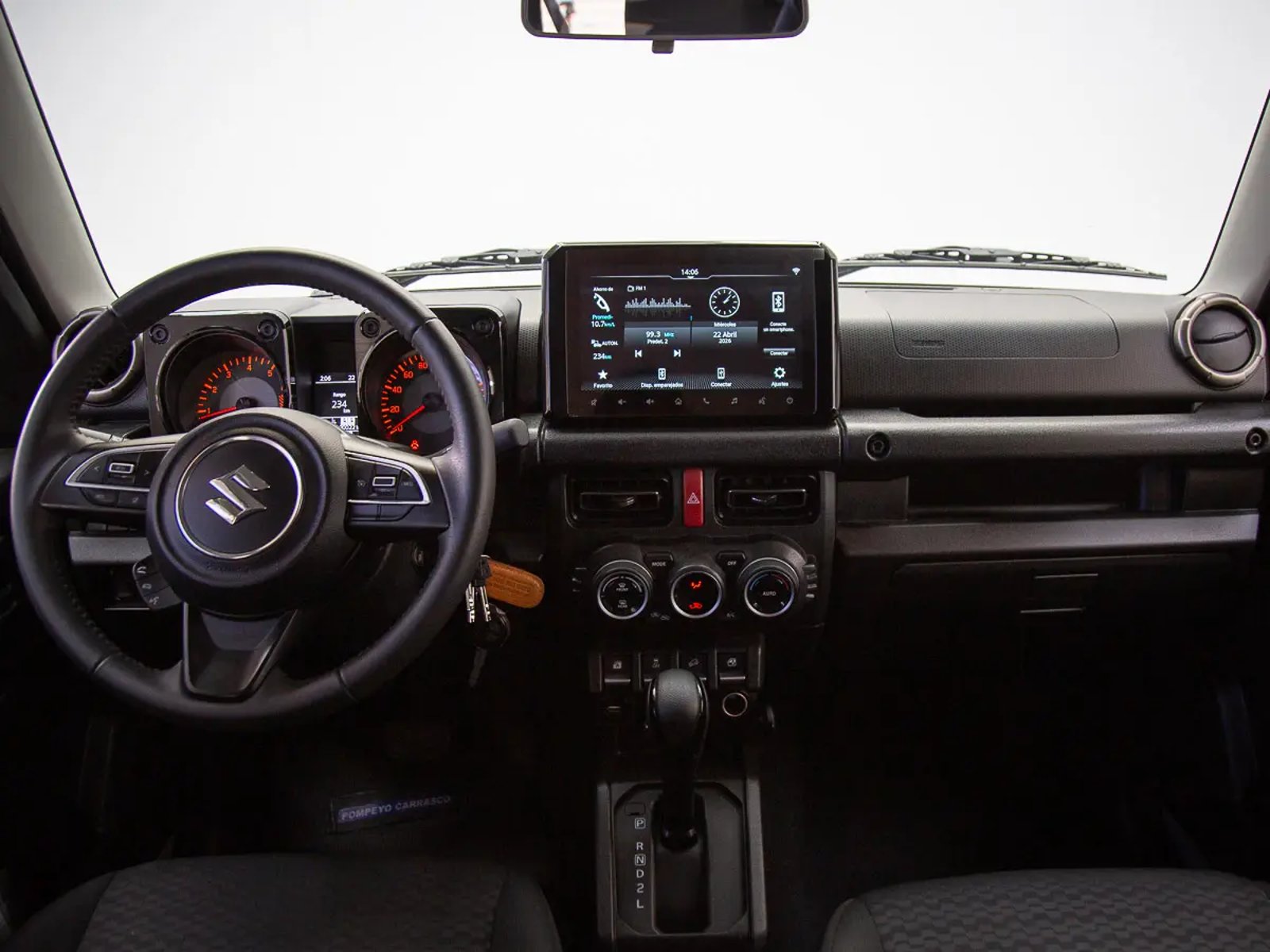 SUZUKI JIMNY 2025 - Imagen 18 de 19