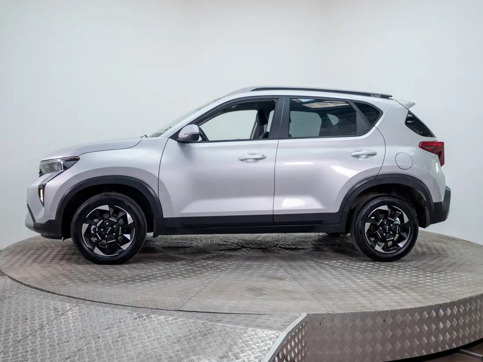 Kia SONET 2025 - Foto 4 de 20
