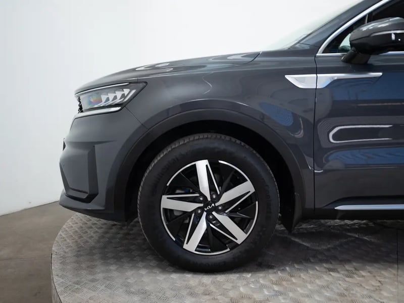 Kia SORENTO 2023 - Imagen 17 de 20