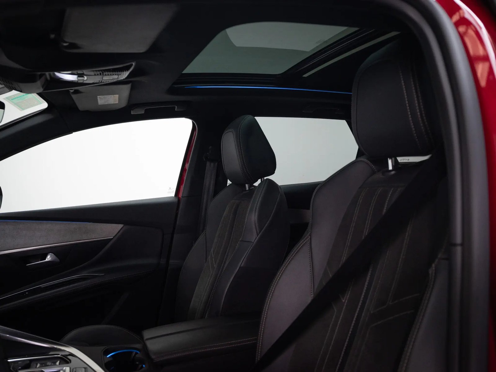 PEUGEOT 3008 2021 - Imagen 15 de 17
