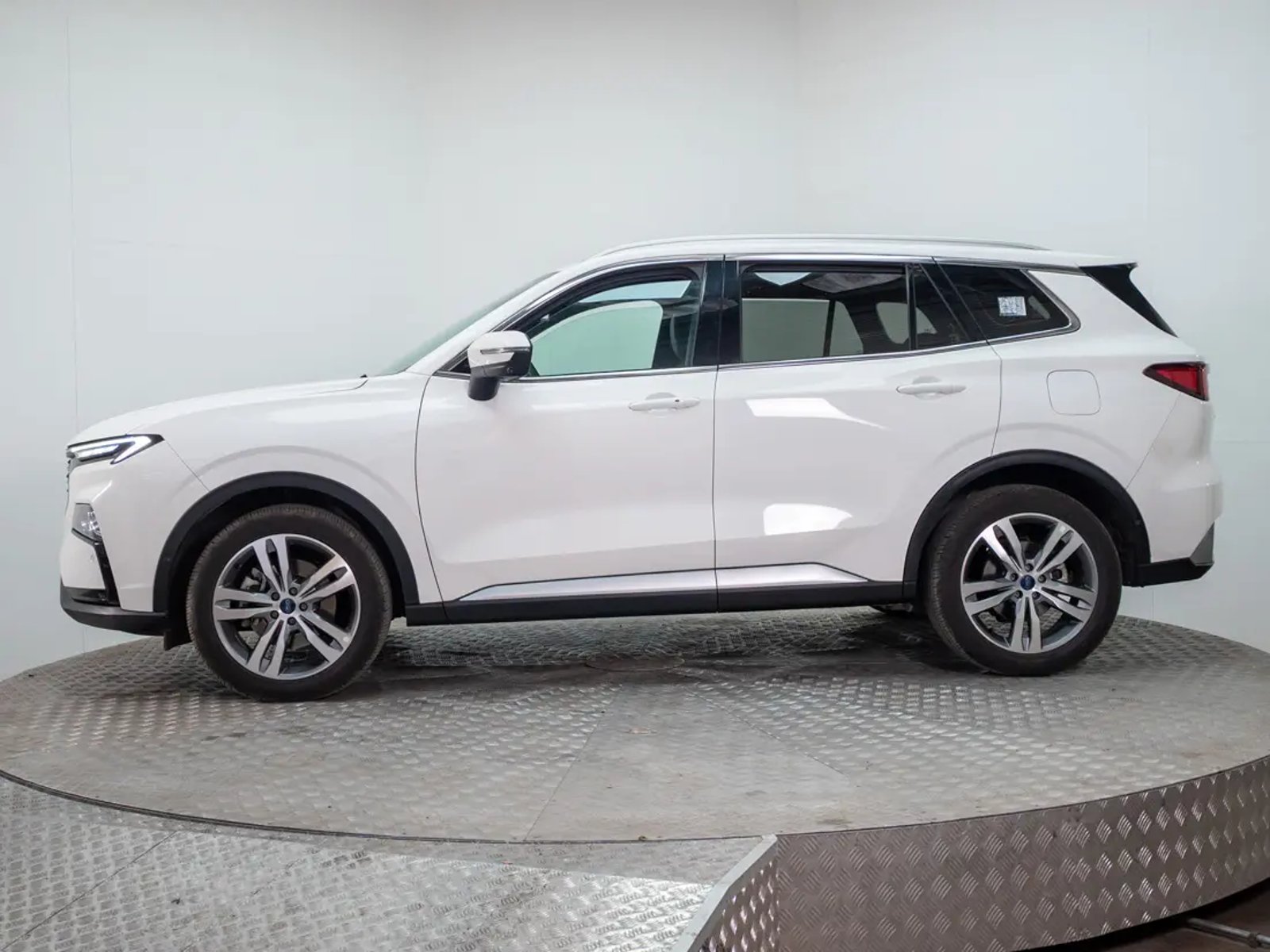 Ford TERRITORY 2024 - Foto 4 de 19