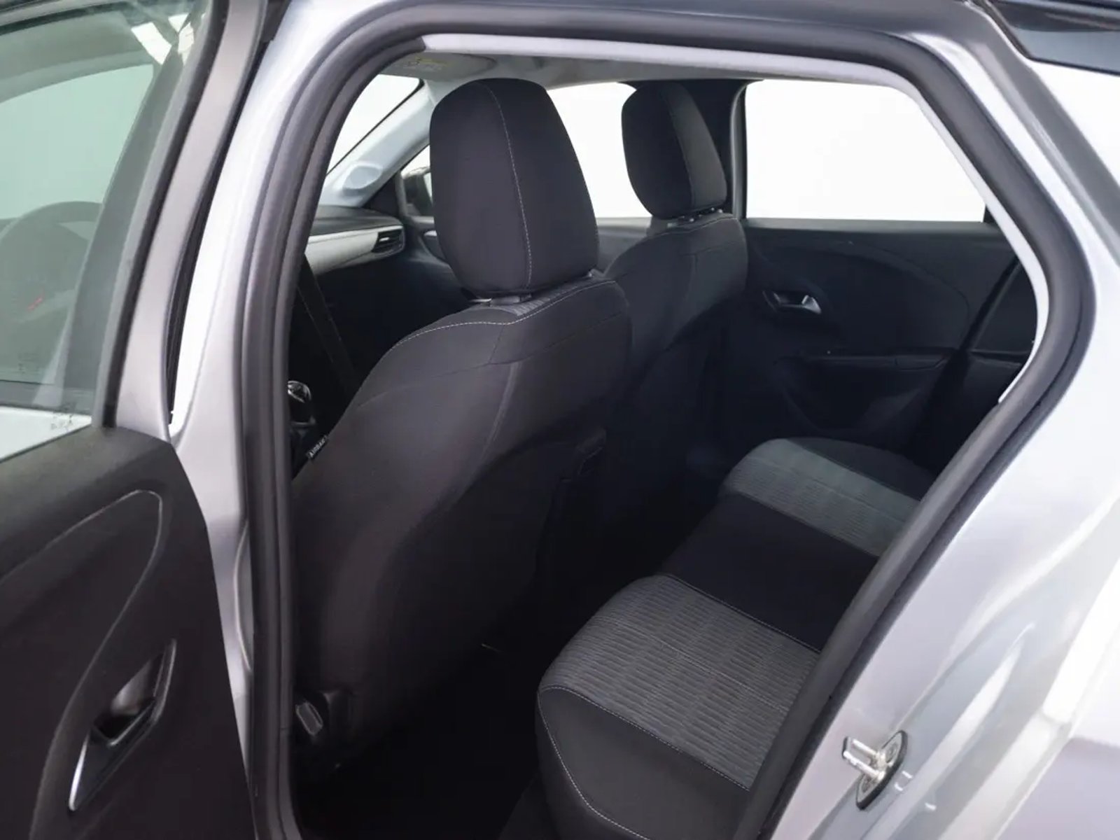 Opel CORSA 2023 - Imagen 14 de 20
