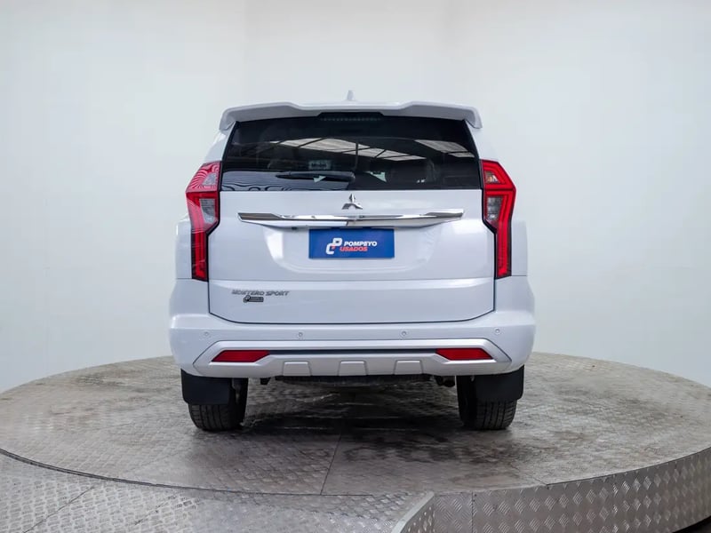 Mitsubishi MONTERO SPORT 2024 - Imagen 6 de 19