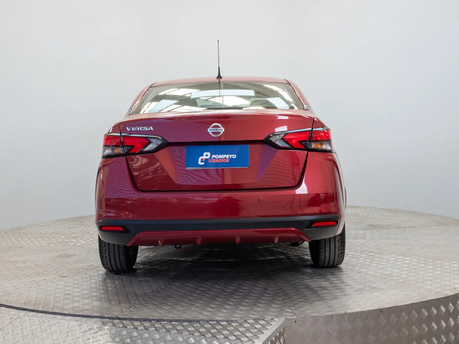 NISSAN VERSA 2021 - Imagen 7 de 17