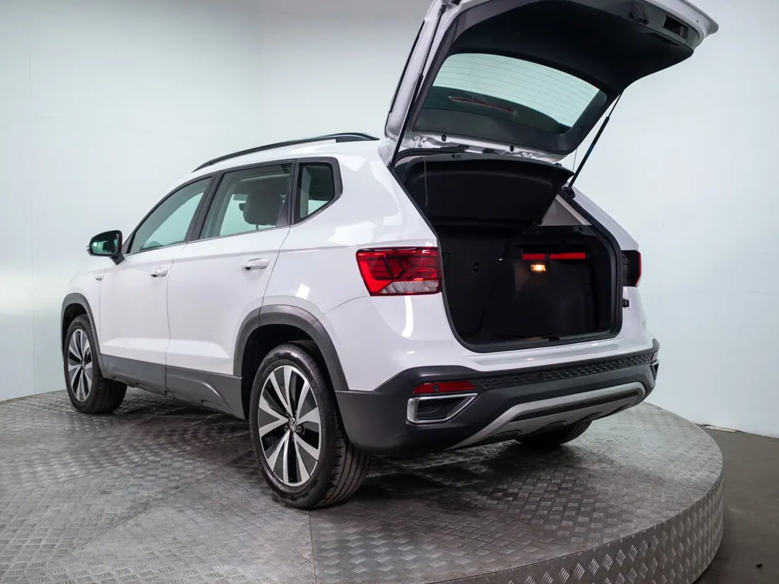 Volkswagen TAOS 2025 - Imagen 10 de 20