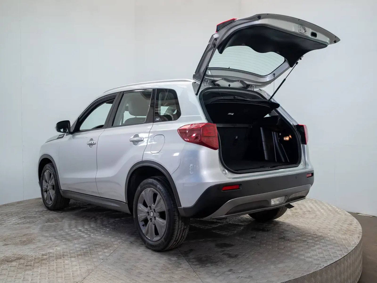 Suzuki GRAND VITARA 2022 - Imagen 10 de 20