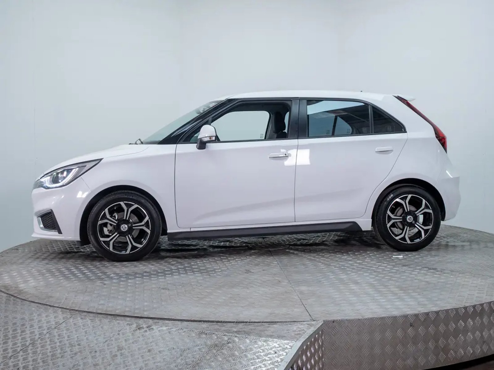 MG 3 2023 - Foto 5 de 20