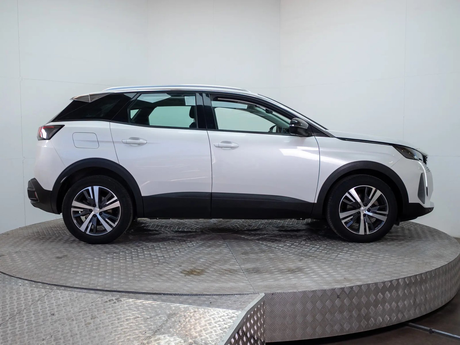 PEUGEOT 3008 2022 - Imagen 9 de 18