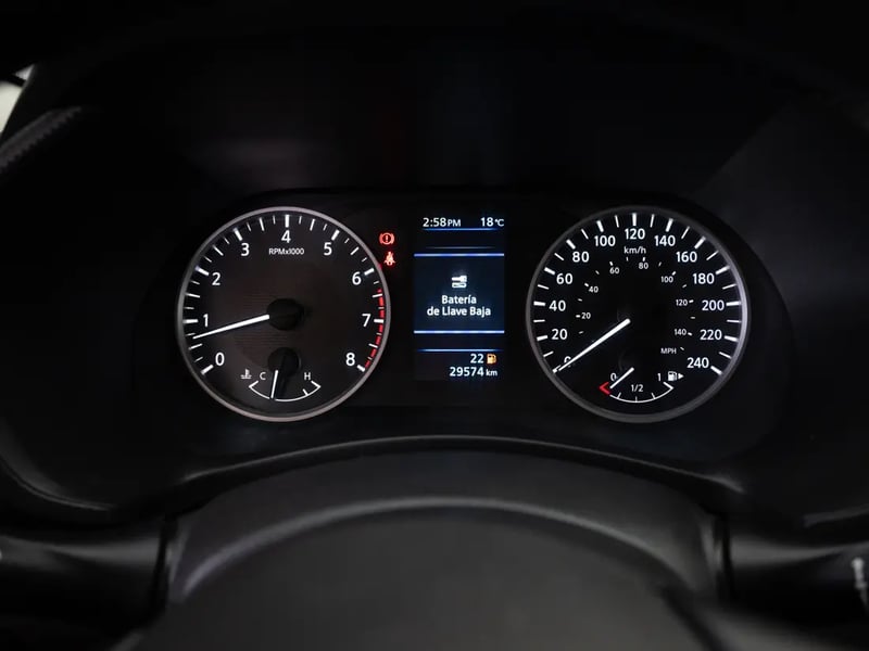 Nissan SENTRA 2023 - Imagen 13 de 19