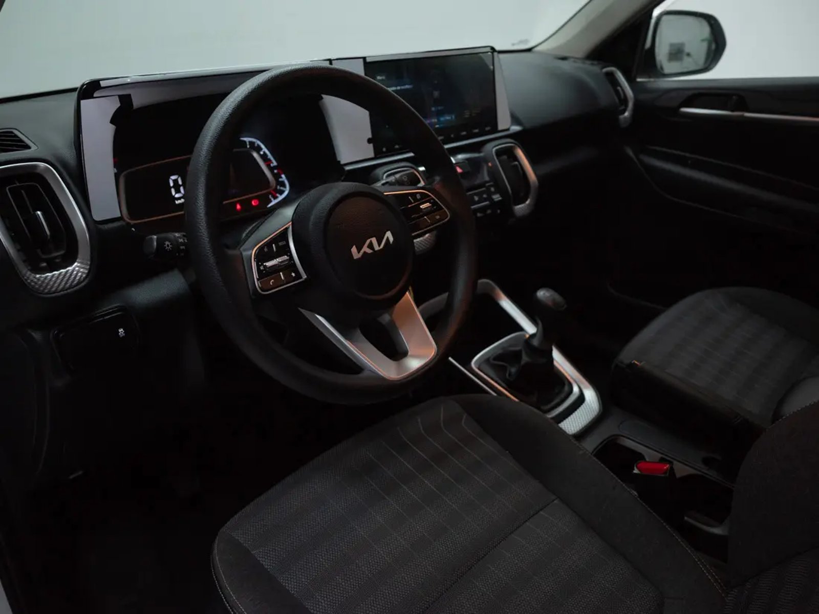 Kia SONET 2023 - Imagen 11 de 19