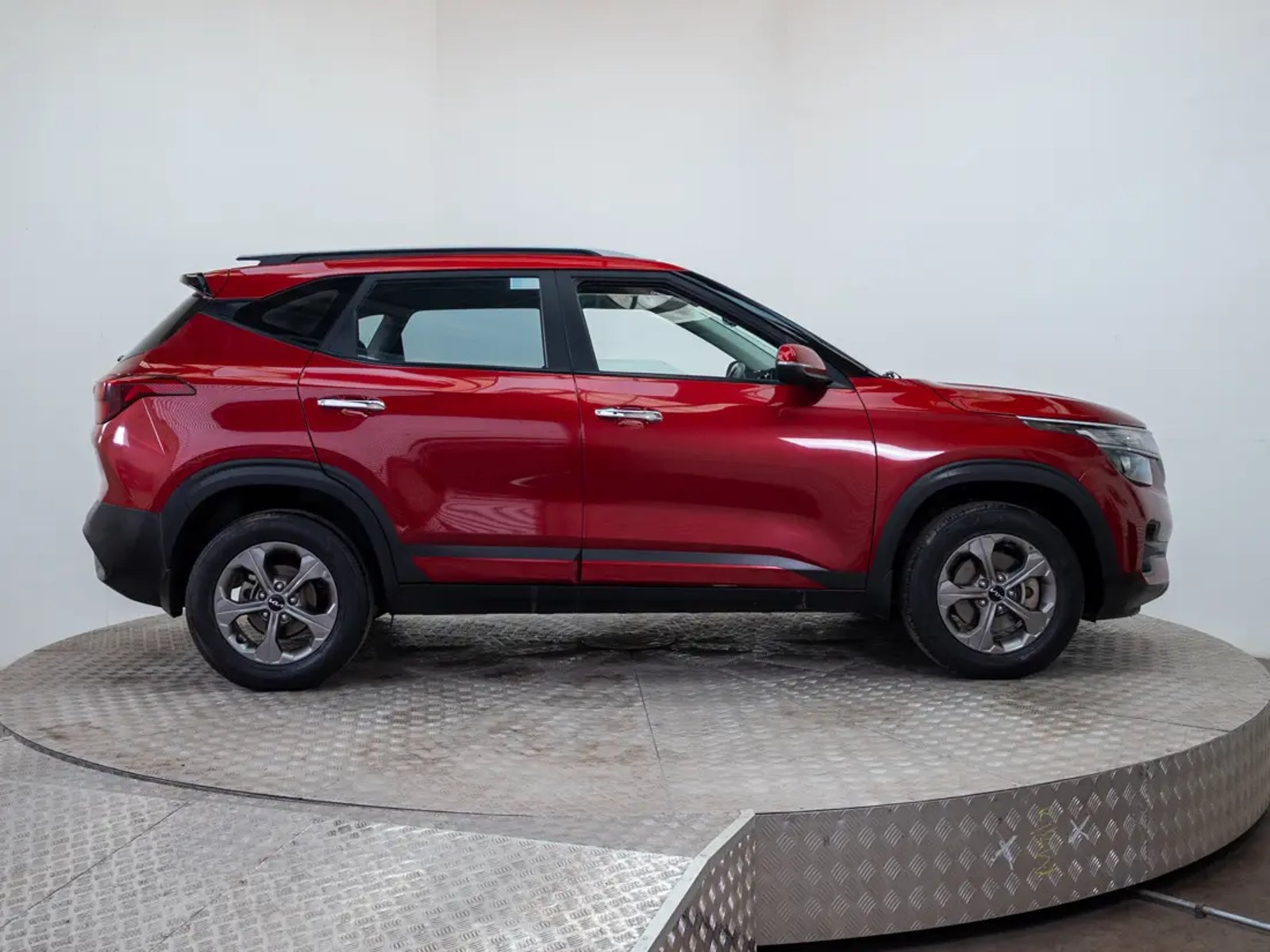 Kia SELTOS 2022 - Imagen 8 de 20