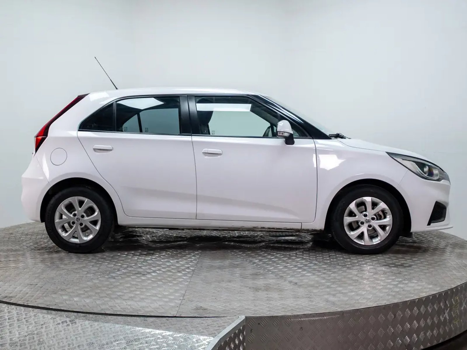MG 3 2023 - Imagen 6 de 12