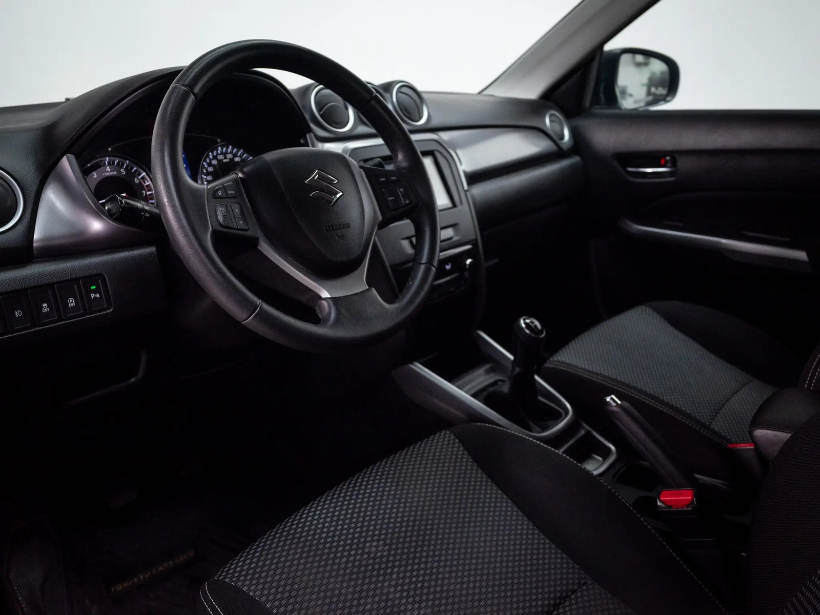 SUZUKI VITARA 2020 - Imagen 13 de 19