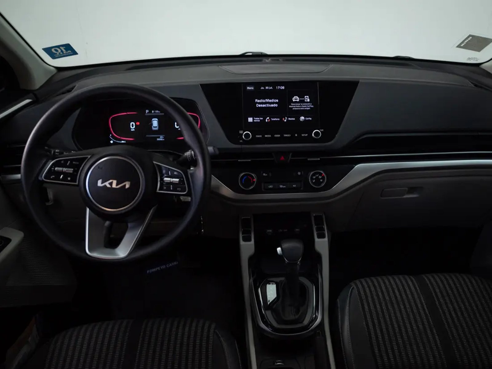 Kia CARENS 2023 - Imagen 16 de 20