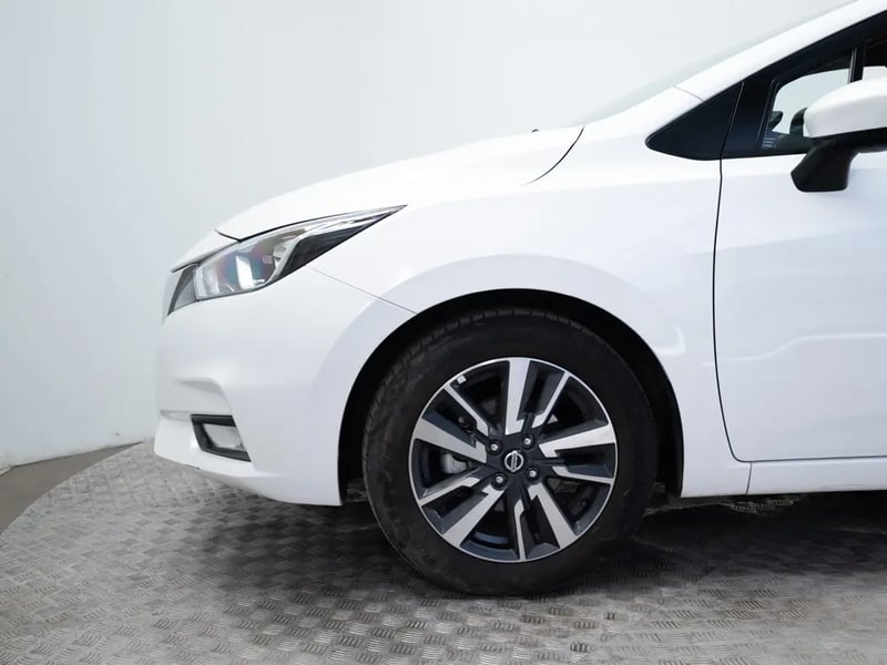 Nissan VERSA 2023 - Imagen 17 de 20