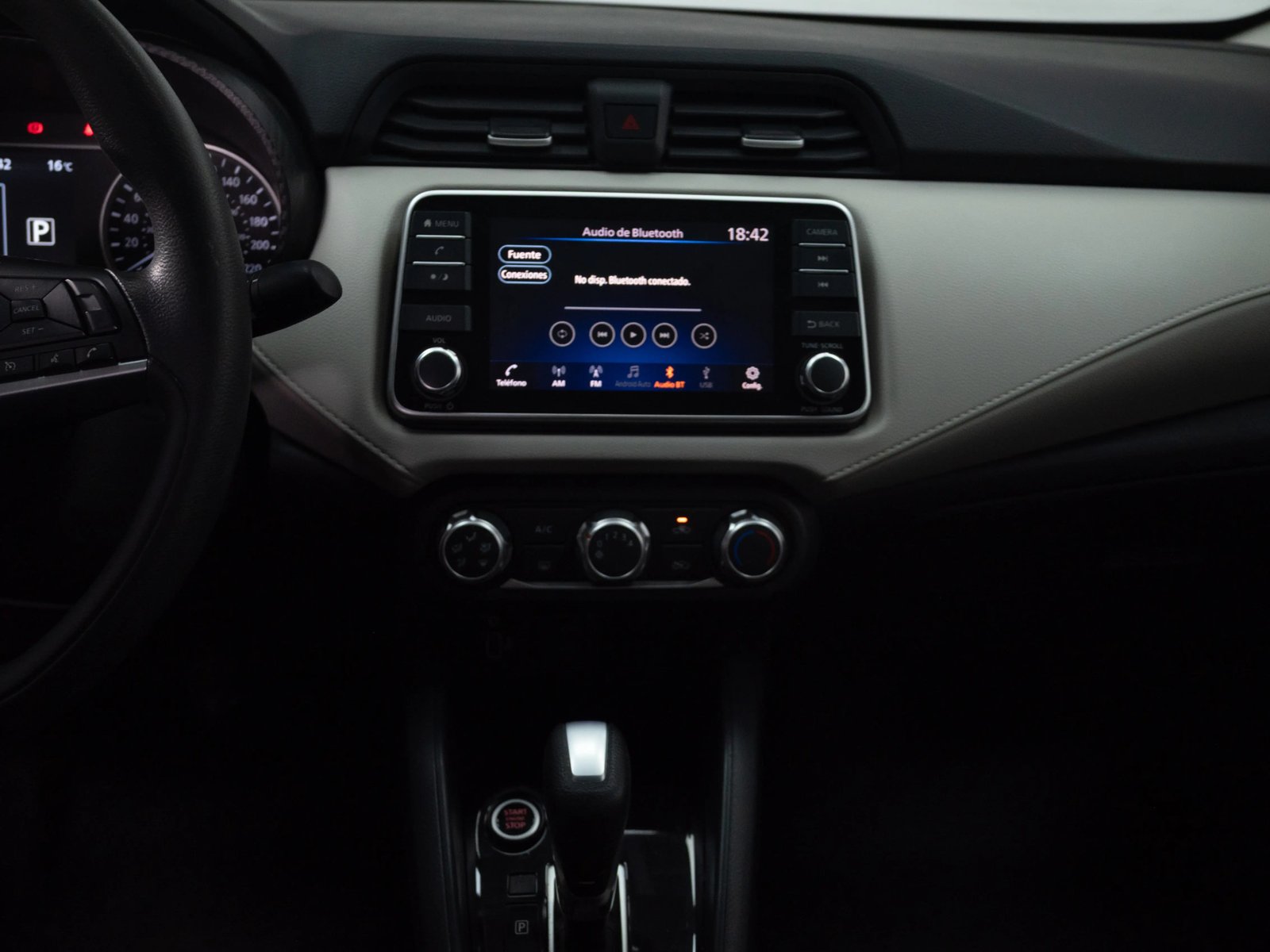 Nissan VERSA 2021 - Imagen 17 de 20