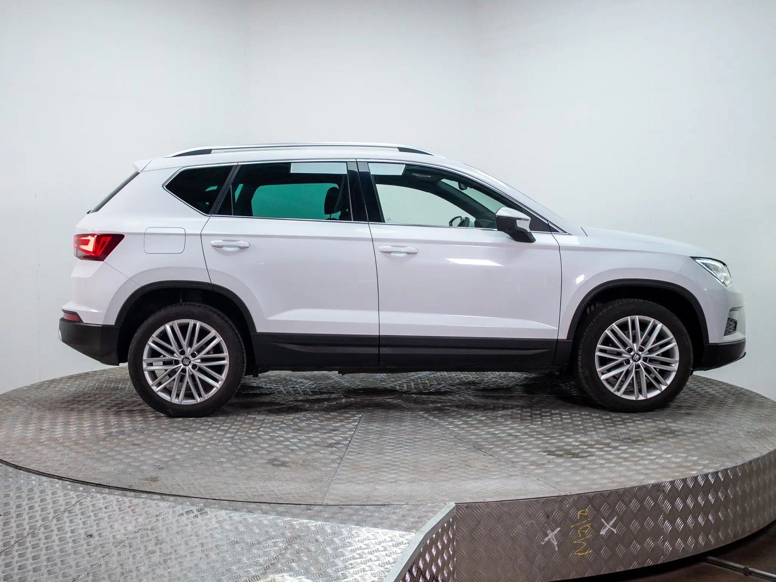 SEAT ATECA 2021 - Imagen 9 de 17
