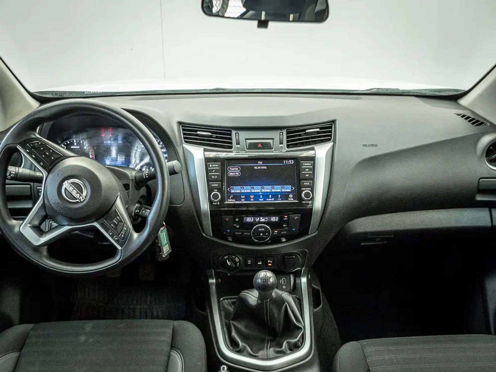 NISSAN NAVARA 2024 - Imagen 11 de 16
