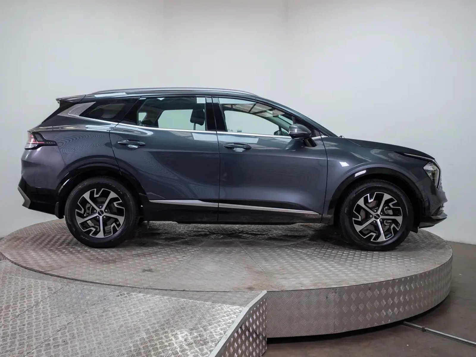Kia SPORTAGE 2023 - Imagen 8 de 20