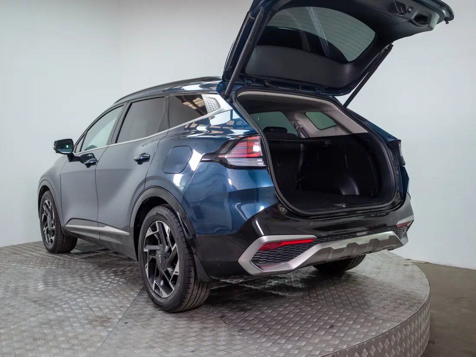 Kia SPORTAGE 2023 - Imagen 10 de 19