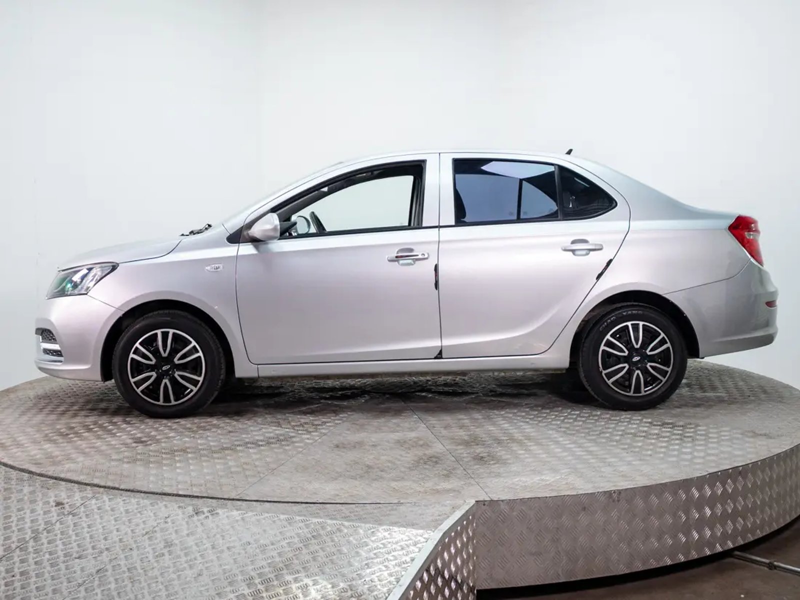 Chery ARRIZO 3 2021 - Foto 4 de 18