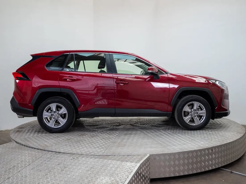 Toyota RAV 4 2024 - Imagen 8 de 20