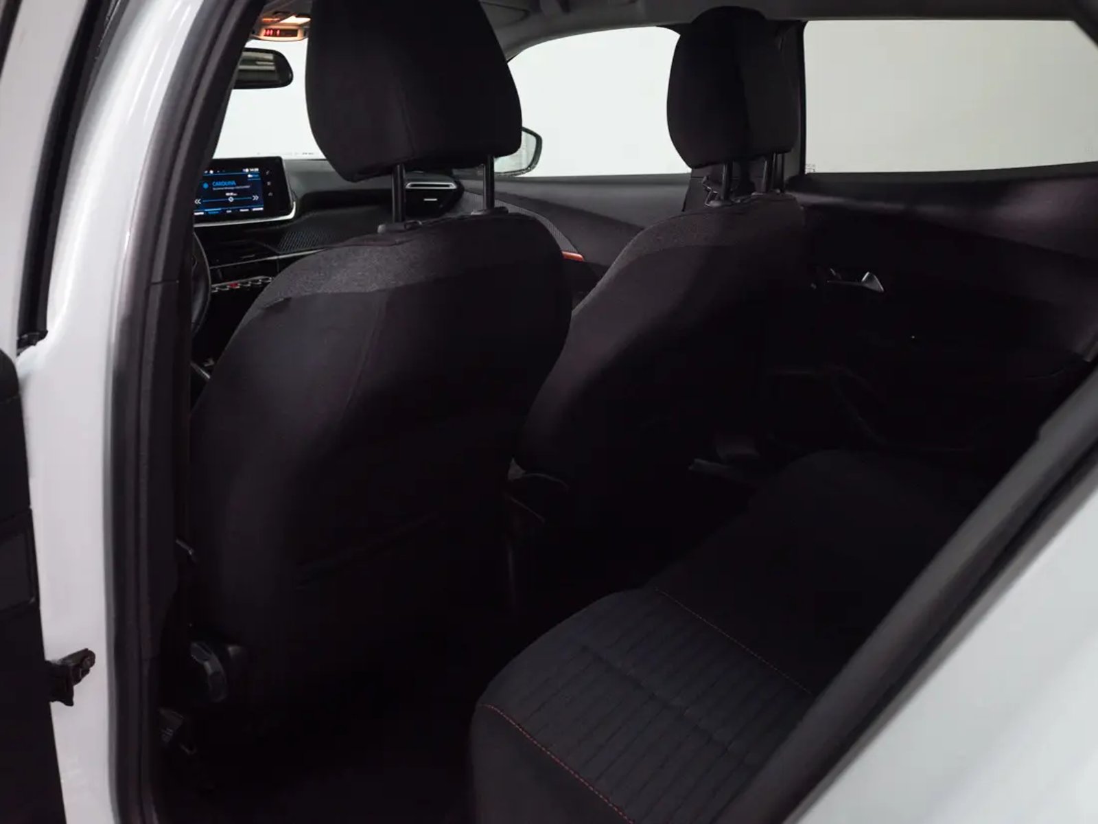 Peugeot 2008 2023 - Imagen 14 de 19