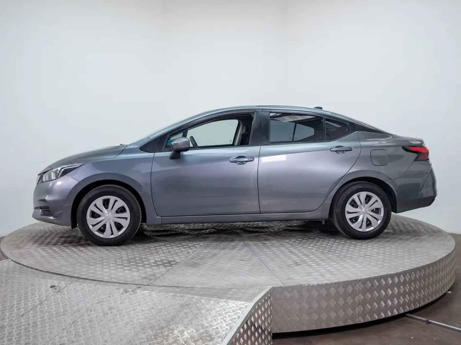 Nissan VERSA 2021 - Foto 5 de 20