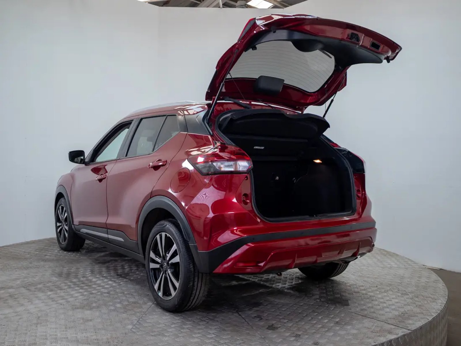 Nissan KICKS 2023 - Imagen 10 de 20