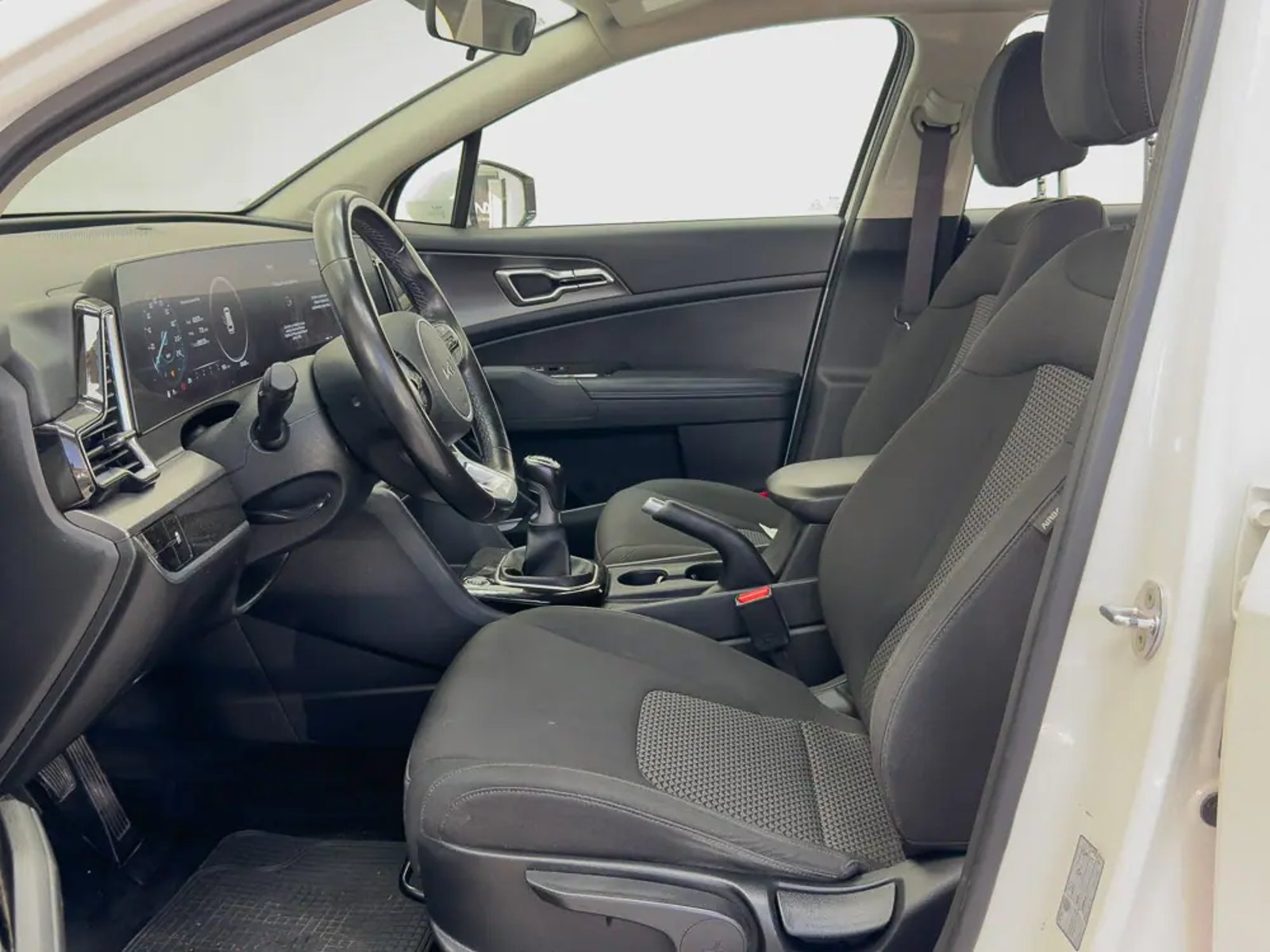 KIA SPORTAGE 2023 - Imagen 14 de 16