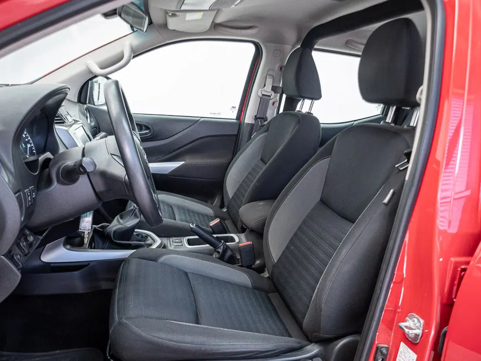 NISSAN NAVARA 2024 - Imagen 15 de 16
