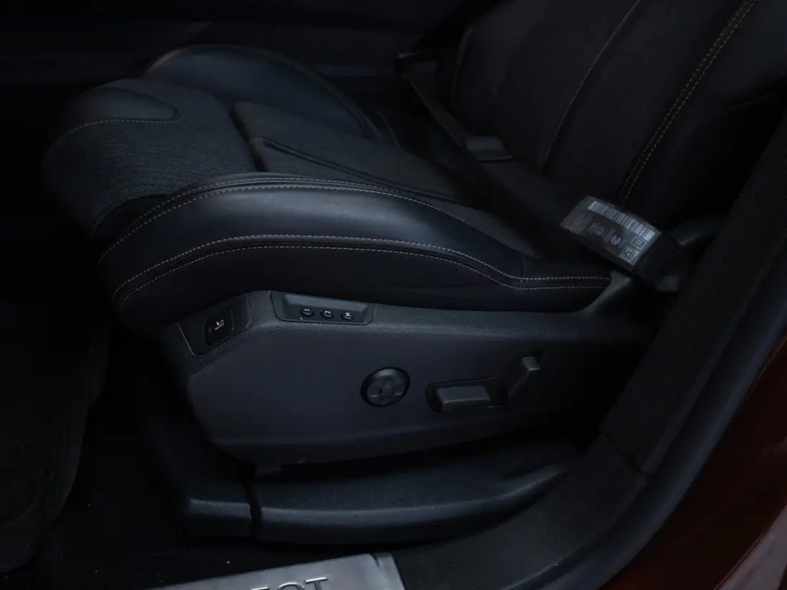 PEUGEOT 3008 2018 - Imagen 9 de 11