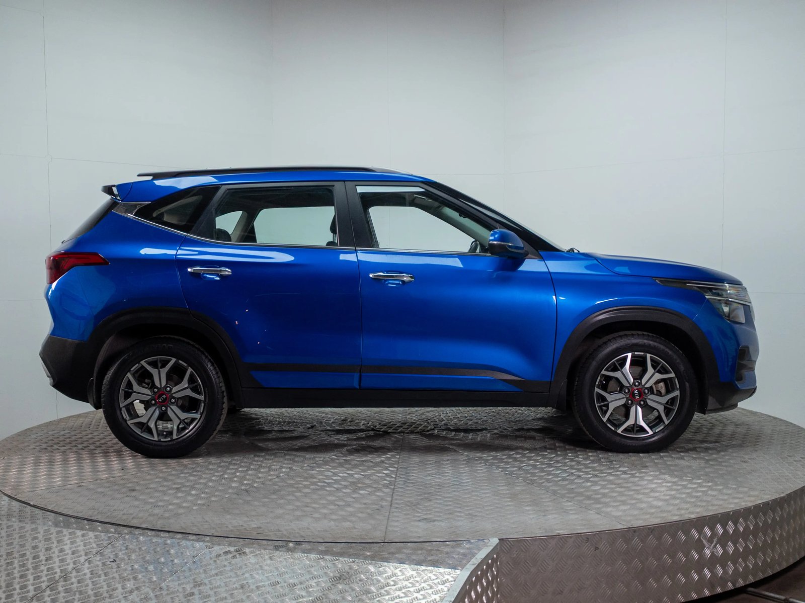 Kia SELTOS 2021 - Imagen 9 de 15
