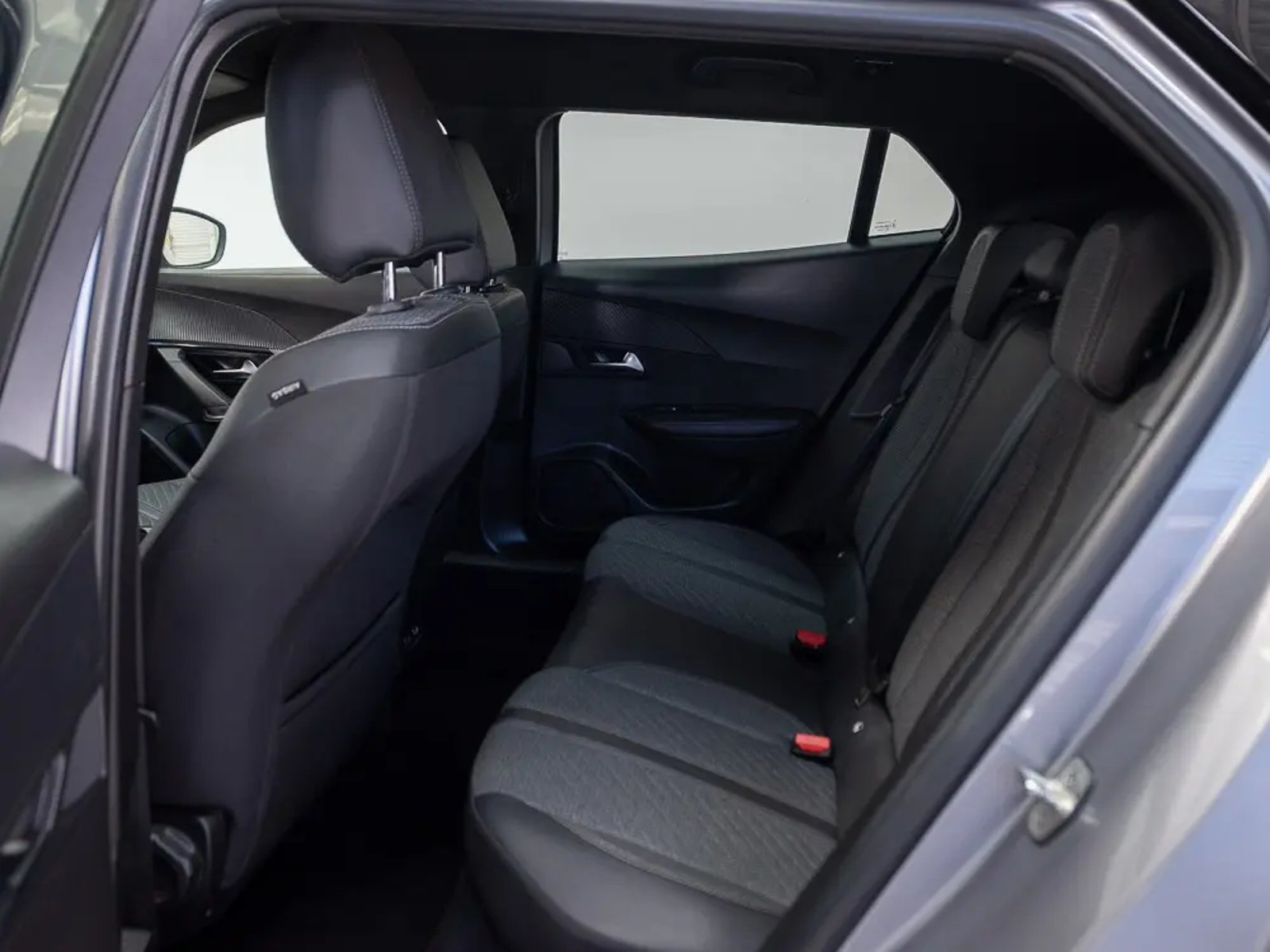 PEUGEOT 2008 2024 - Imagen 12 de 13