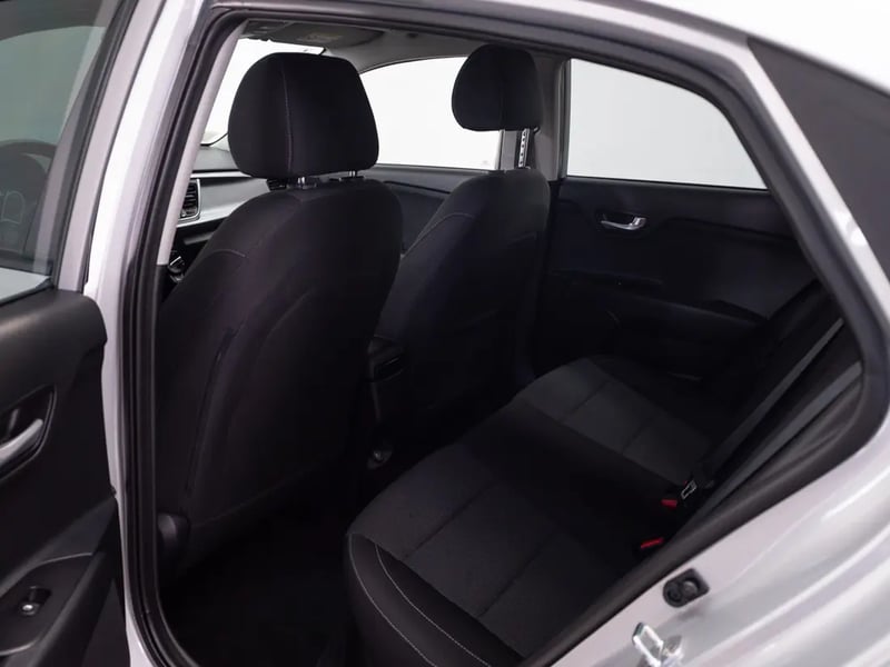 Kia RIO 4 2023 - Imagen 14 de 20