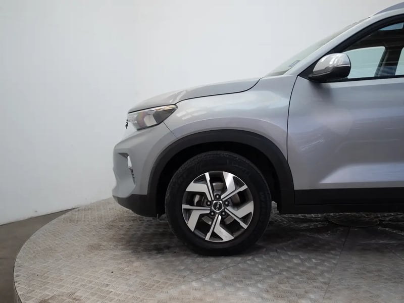 Kia SONET 2023 - Imagen 17 de 19