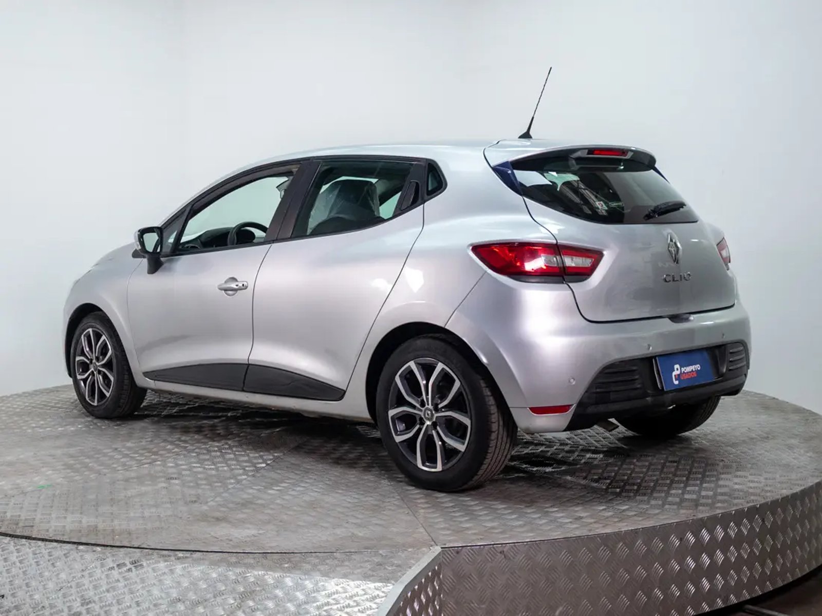 RENAULT CLIO 2017 - Imagen 8 de 18