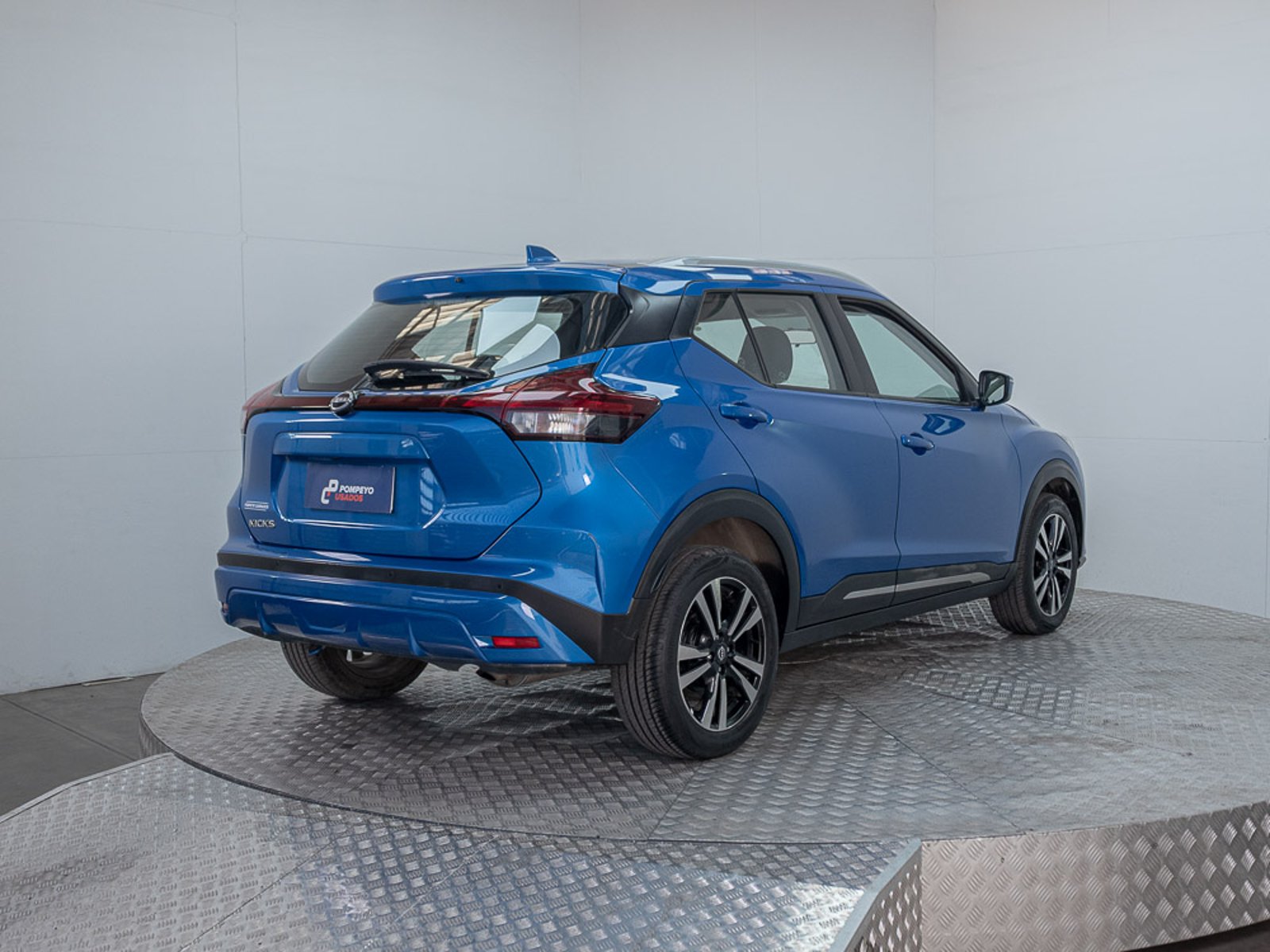 NISSAN KICKS 2023 - Imagen 9 de 17