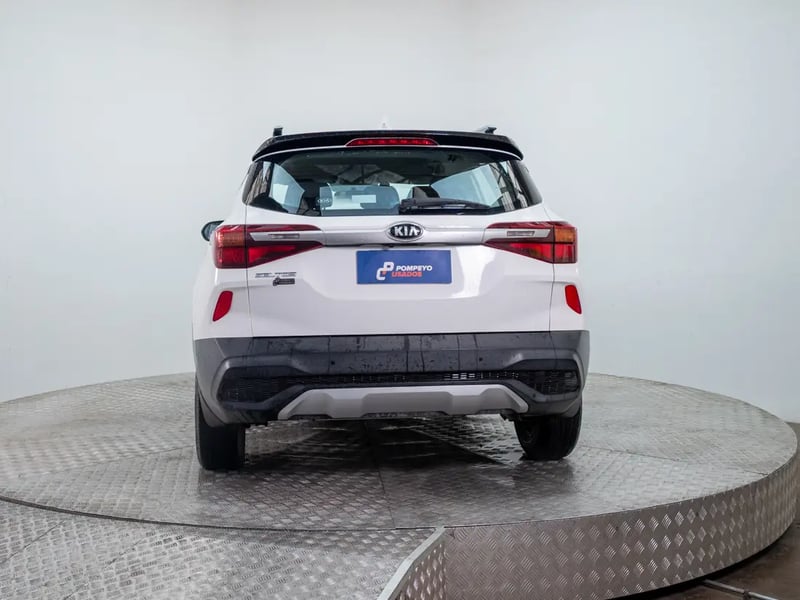Kia SELTOS 2021 - Imagen 6 de 20