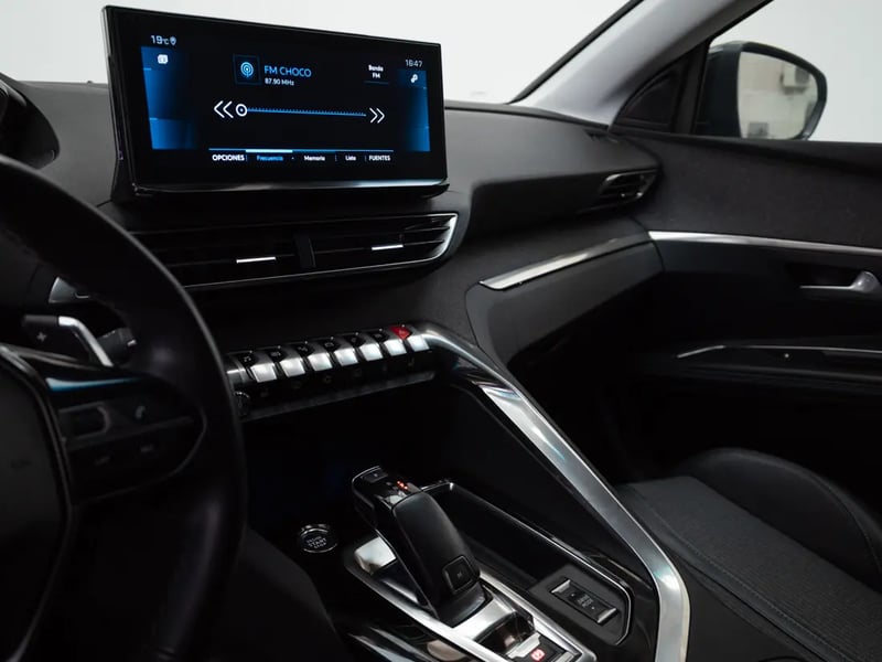 Peugeot 3008 2023 - Imagen 12 de 19