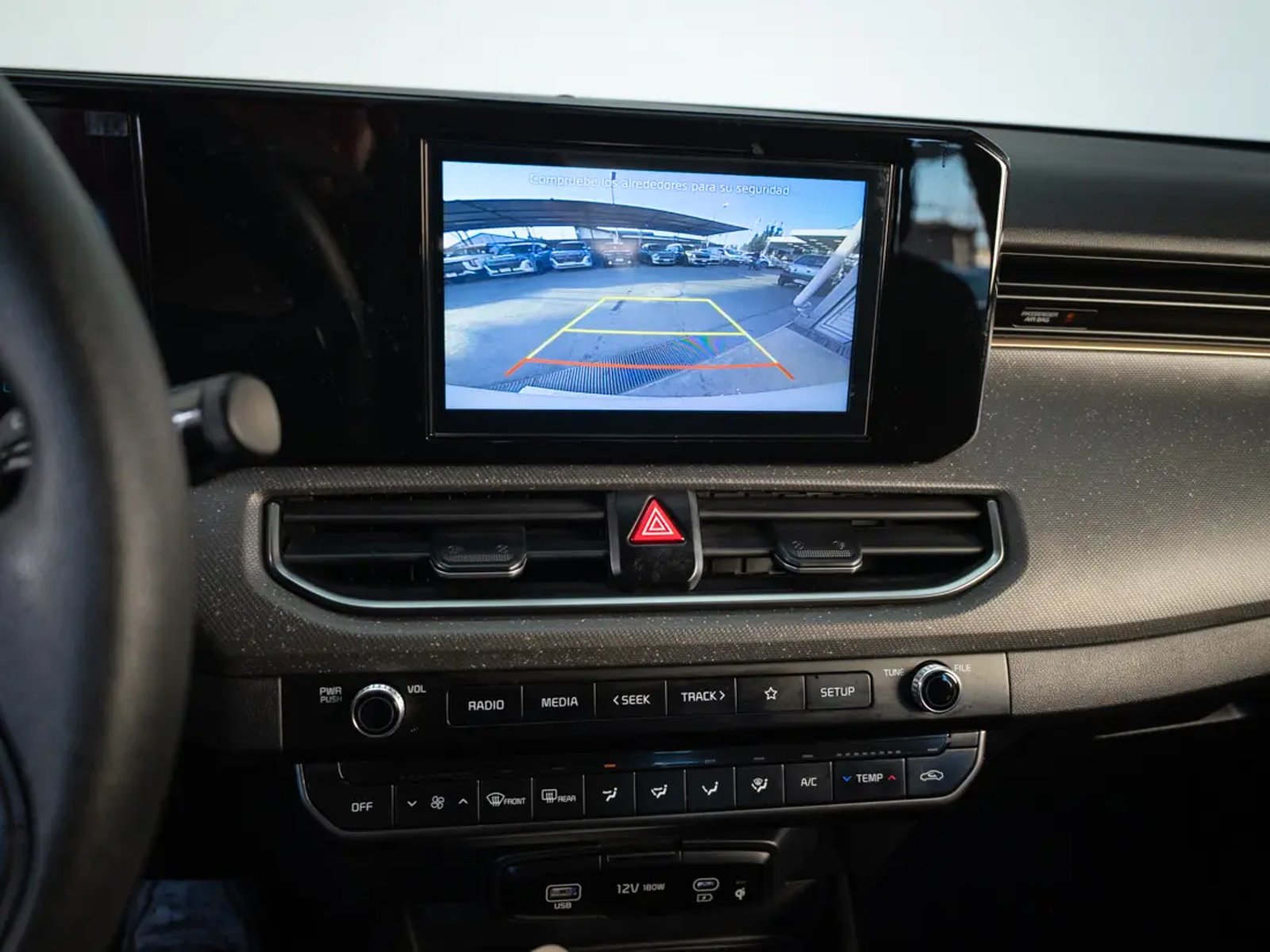 KIA K3 2024 - Imagen 19 de 19
