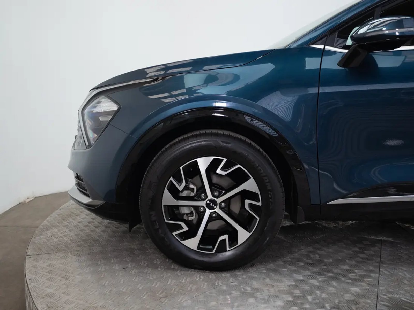 Kia SPORTAGE 2022 - Imagen 17 de 19