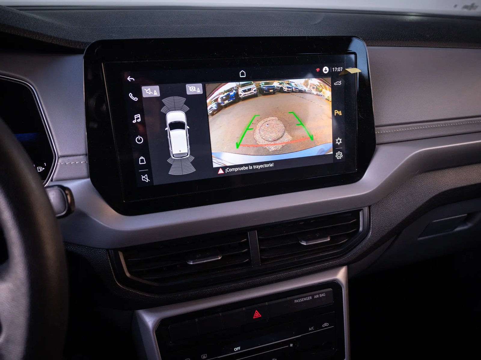 VOLKSWAGEN T-CROSS 2025 - Imagen 17 de 20