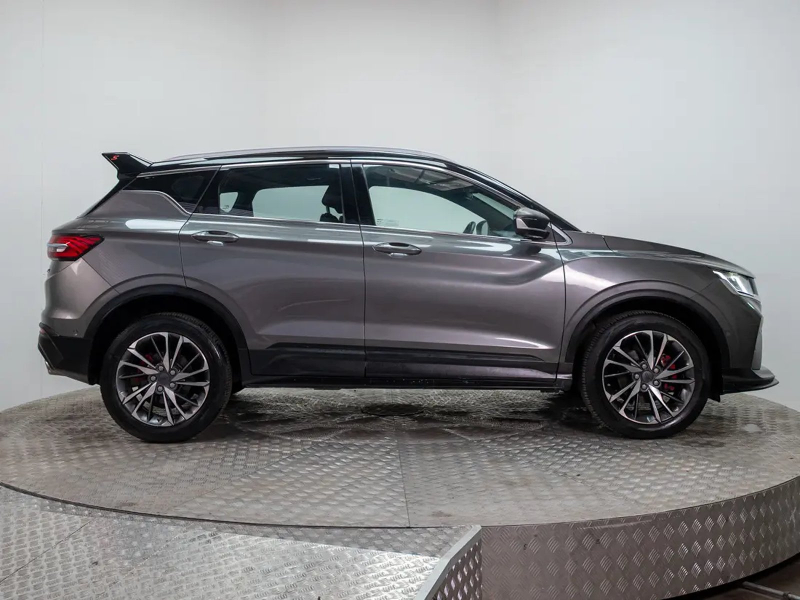 GEELY COOLRAY 2023 - Imagen 12 de 20