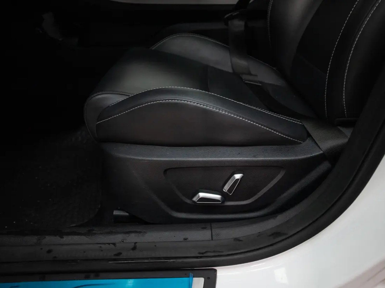 Geely COOLRAY 2023 - Imagen 18 de 20